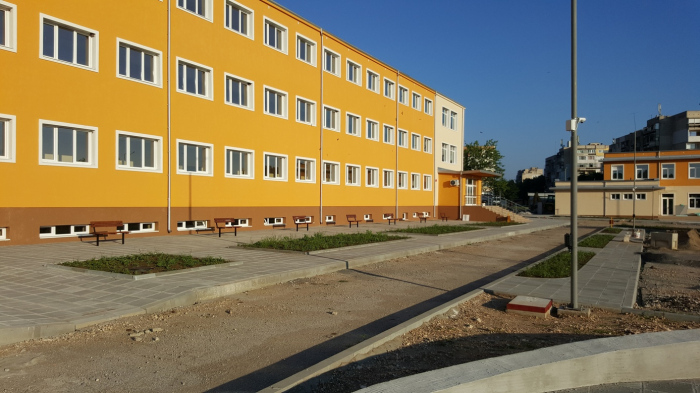 Reconstruction, reconstruction, modernization and introduction of energy saving measures of the Medical University Education Complex - Vratsa